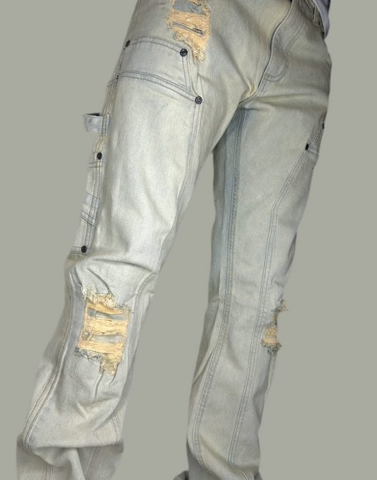 Light distressed Jeans